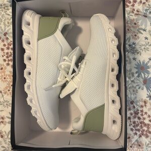 Nautica- White and Green Athletic Sneakers size 8